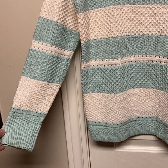St. John Pastel Blue Wool Blend Striped Knit Crewneck Pullover Sweater Small - Picture 5 of 8